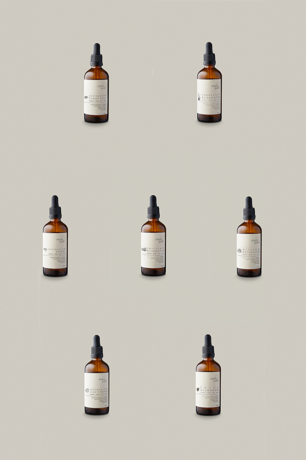 SET WITH SEVEN SINGLE EXTRACTS